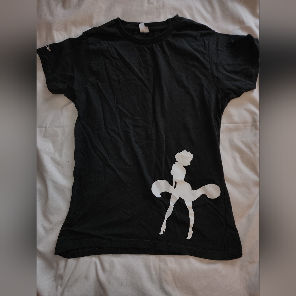 Women's official Blonde Bombshell shirt from Cascade Lakes Brewing